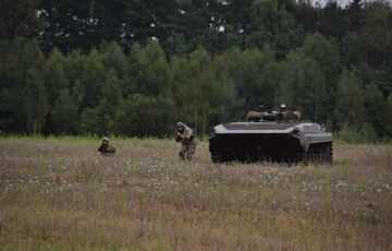 У Раді запропонували випускати чоловіків за кордон під щомісячний внесок 13 тисяч
