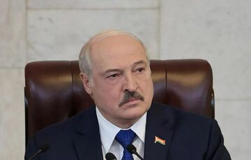 Лукашенко разом із силовиками обговорив ситуацію на кордоні з Україною Лукашенко разом із силовиками обговорив ситуацію на кордоні з Україною