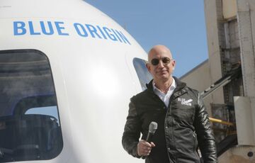 У США компанія-конкурент SpaceX провела успішний запуск ракети з капсулою для пасажирів  - ВІДЕО