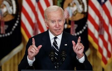 Байден пообещал Путину ”ужасную цену” за вторжение в Украину
