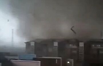 Китаєм пронісся смертоносний смерч