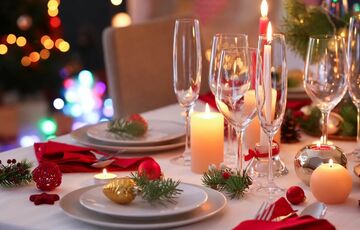 Новорічний стіл: 5 простих ідей для стильного сервірування (фото)