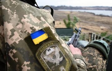Російські найманці в Донбасі з порушеннями розмістили танки в окупованому селищі - штаб ООС Російські найманці в Донбасі з порушеннями розмістили танки в окупованому селищі - штаб ООС