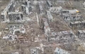 У зруйнованому Торецьку залишається понад тисяча людей