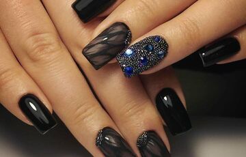 Наращивание ногтей — гелевые или акриловые