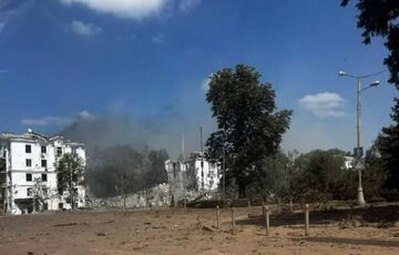 Росіяни вдарили по житловому будинку у Краматорську: є постраждалі