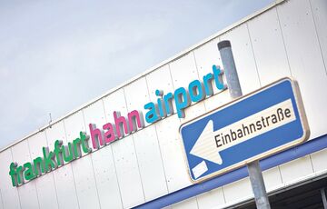 Друг Путіна намагався купити аеропорт у Німеччині Друг Путіна намагався купити аеропорт у Німеччині