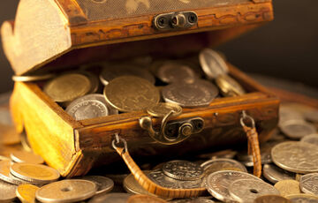 Фінансовий гороскоп на червень: кому астрологи пророкують багатство