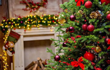 Как украсить елку в год Дракона 2024