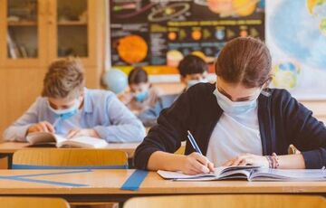 Шкарлет сделал важное уточнение о форме обучения в новом учебном году 