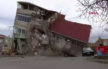 В Стамбуле рухнул жилой дом: фото