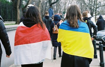 Деяким українцям у Польщі перестануть виплачувати соціальну допомогу: названо причину