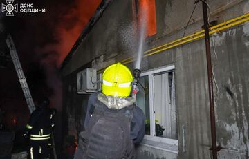 Три человека пострадали в результате атаки российских дронов по Одессе: фото, видео  Три человека пострадали в результате атаки российских дронов по Одессе: фото, видео