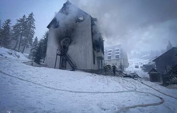 У Карпатах сталася пожежа в готелі на гірськолижному курорті У Карпатах сталася пожежа в готелі на гірськолижному курорті