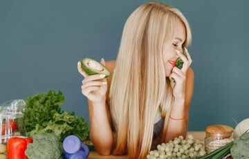 Диетологи назвали лучший продукт для здоровья волос Диетологи назвали лучший продукт для здоровья волос