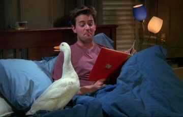 Дженнифер Энистон призналась, что ”разговаривает” с покойным Мэттью Перри