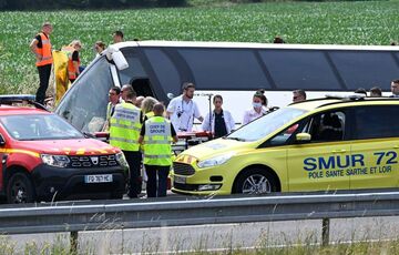 Возвращались домой после учебного обмена: новые детали смертельного ДТП с украинцами во Франции