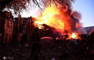 Армія РФ вдарила по Миколаєву ракетою С-300: пошкоджено об'єкт інфраструктури