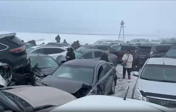 У Казахстані через негоду сталася масова ДТП за участі близько 100 машин