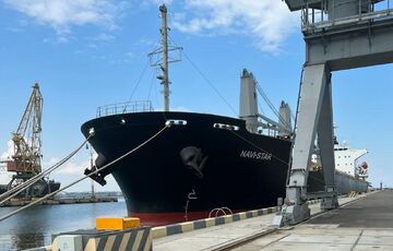 У Чорне море вийшов перший караван із українською кукурудзою У Чорне море вийшов перший караван із українською кукурудзою
