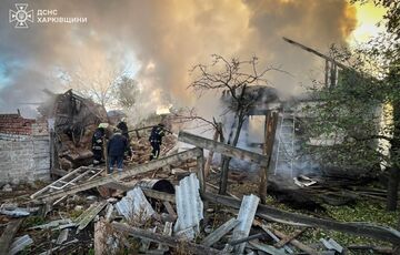 Російськй дрон ударив по житловому будинку на Харківщині Російськй дрон ударив по житловому будинку на Харківщині