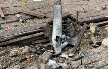 Российская армия ударила по жилому району Харькова