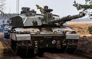 Українські військові прибули до Великобританії для навчання користування танками Challenger 2