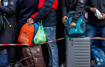 У Польщі припинили виплату українським біженцям: подробиці