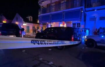 В США в новогоднюю ночь автомобиль въехал в толпу людей в центре города: 10 человек погибли