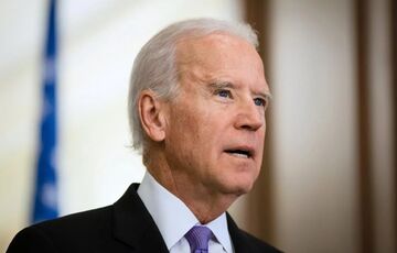 Байден жорстко розкритикував Трампа: ”Ще жоден президент США не схилявся перед російським диктатором”  