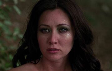 Померла акторка Шеннен Догерті