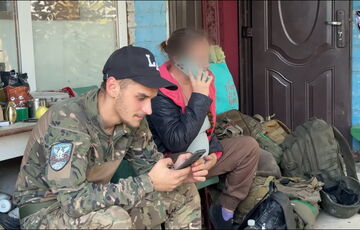 Жінка на 9 місяці вагітності намагалася вибратися з Покровська на велосипеді: відео Жінка на 9 місяці вагітності намагалася вибратися з Покровська на велосипеді: відео