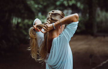 Секрет здорового волосся, або як правильно за ними доглядати