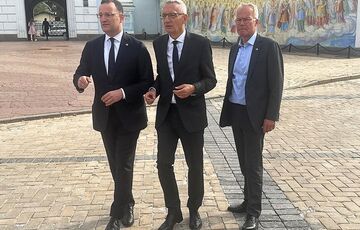 До Києва приїхали лідери коаліційних фракцій Німеччини До Києва приїхали лідери коаліційних фракцій Німеччини