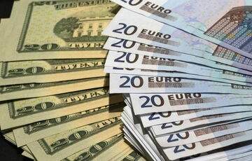 Данные о счетах украинцев за границей получила налоговая Данные о счетах украинцев за границей получила налоговая