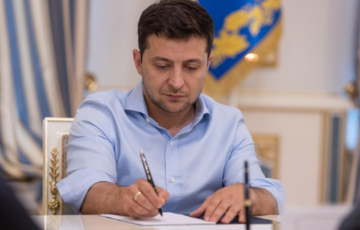 В Украине появятся президентские стипендии, премии и гранты для лучших учеников