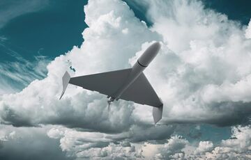 Россияне атаковали ”Шахедами” объект инфраструктуры в Одесской области: обстрел привел к пожару 