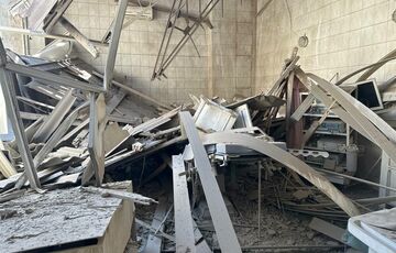 При обстреле Херсона погиб врач и полицейский: фото