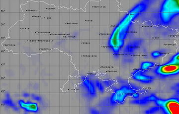 Тепло, але з дощами: синоптик озвучила прогноз погоди на вихідні