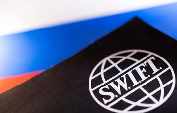 ЗМІ: ЄС може повернути РФ до SWIFT з метою поновлення ”зернової угоди”