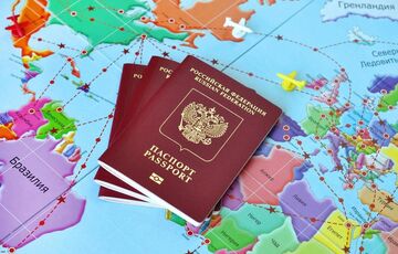 Еврокомиссия запретила выдавать ”мультишенген” россиянам