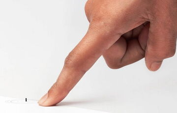 Создан микроробот, который проникает в мозг, чтобы доставить лекарства или взять биопсию