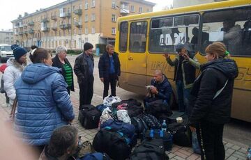 Жителів Луганської області просять терміново евакуюватись