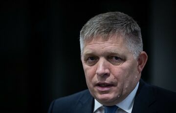 Фицо после покушения будет иметь проблемы со здоровьем, - Калиняк Фицо после покушения будет иметь проблемы со здоровьем, - Калиняк