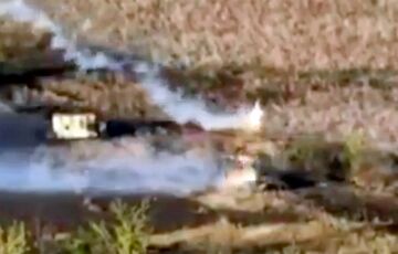 ВСУ впервые сожгли российский танк дроном-драконом, - ВИДЕО