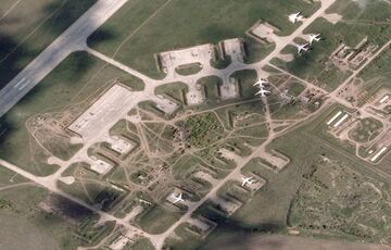 ЗМІ повідомили про потужний вибух на аеродромі Мелітополя, де знаходяться окупанти 