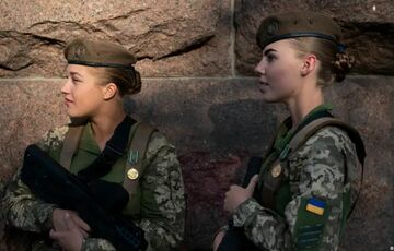 Женщинам-медикам и фармацевтам теперь нужно стать на воинский учет, если они хотят работать официально