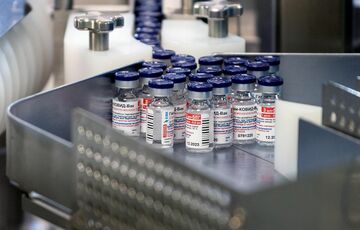 В Словакии уже шесть министров подали в отставку: из-за закупки ”Спутника V” в стране возник кризис