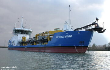 Під час планових робіт у гирлі Бистре на Дунаї підірвалося судно-земснаряд: загинули 3 члени екіпажу