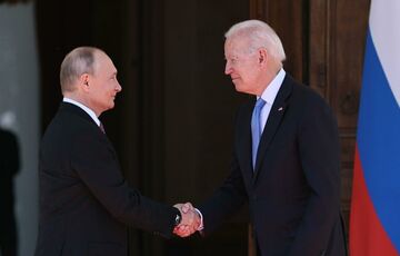 Байден і Путін поговорили телефоном: став відомий зміст розмови